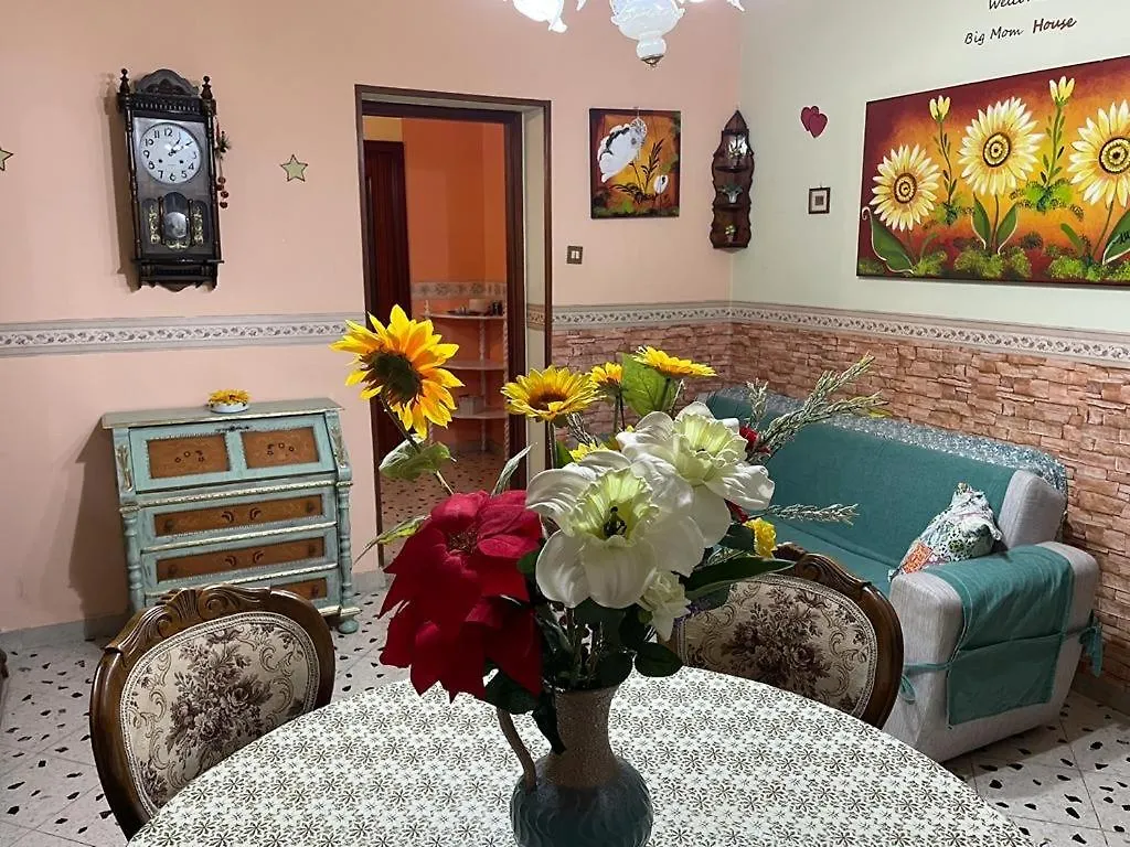 Apartamento Big Mom House Palermo 0*,  Italia